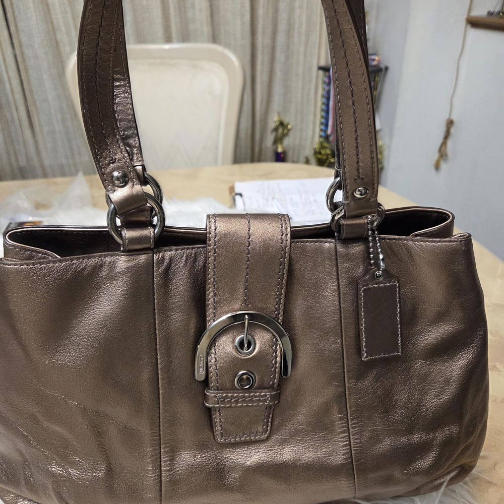 Coach Brown Shoulder Bag with Classic Design
